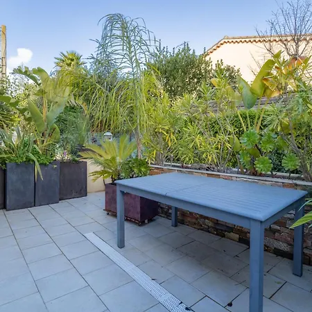 T2 Avec Terrasse A Six-fours - Piscine Parking * Six-Fours-les-Plages