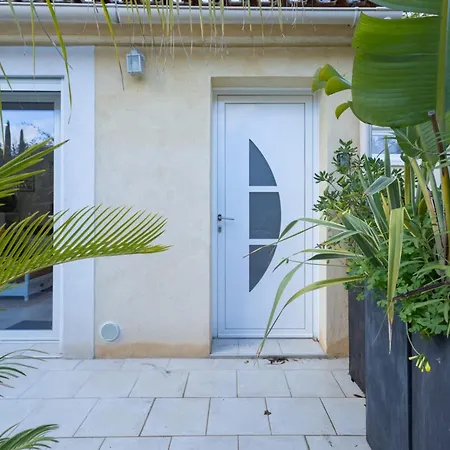 Apartament T2 Avec Terrasse A Six-fours - Piscine Parking *